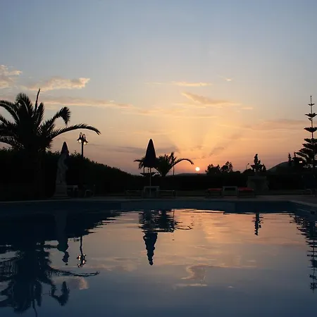 Marina-anna 3* Afrato