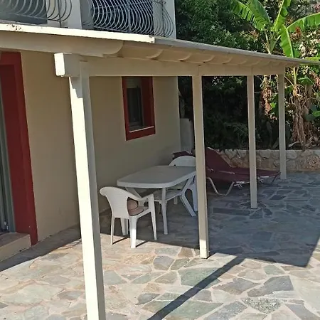 Hotel de apartamente Marina-anna Afrato