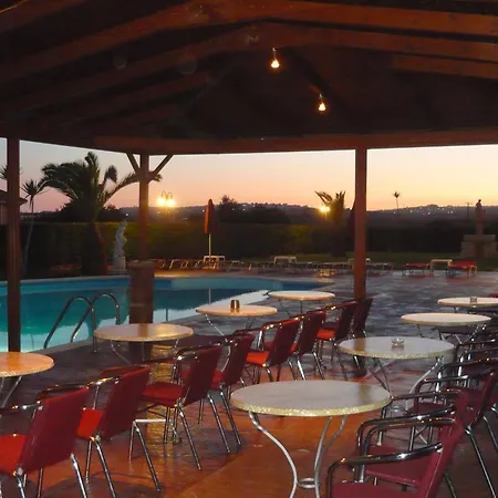 Hotel de apartamente Marina-anna 3*