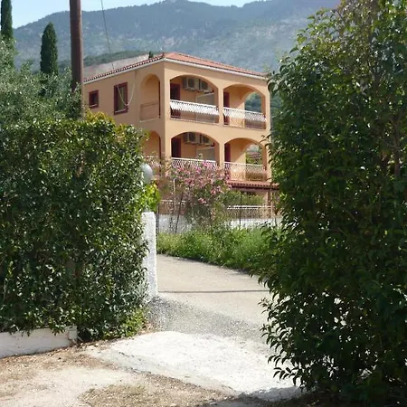 Hotel de apartamente Marina-anna 3*